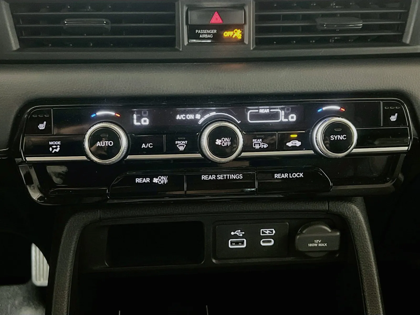 2023 Honda Pilot Touring - Photo 12