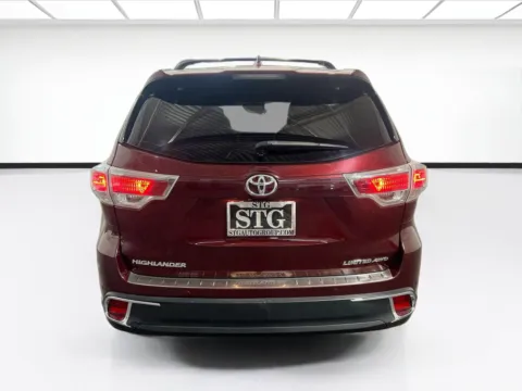 More photos of 2016 Toyota Highlander Limited at STG Auto Group of Chandler, AZ