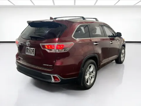 More photos of 2016 Toyota Highlander Limited at STG Auto Group of Chandler, AZ