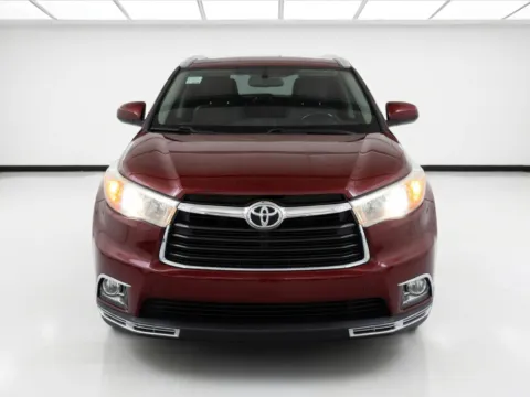 Photos of 2016 Toyota Highlander Limited for sale in Chandler, AZ at STG Auto Group of Chandler