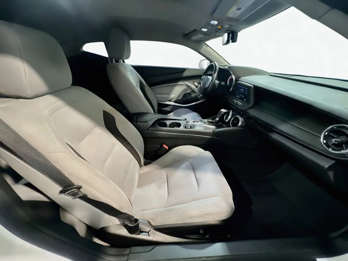 2020 Chevrolet Camaro 1LS - Photo 19