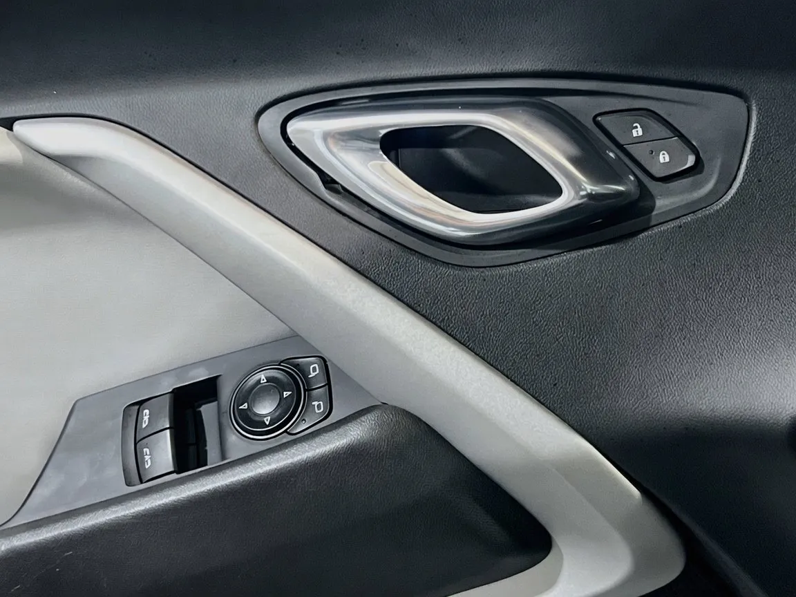 2020 Chevrolet Camaro 1LS - Photo 13