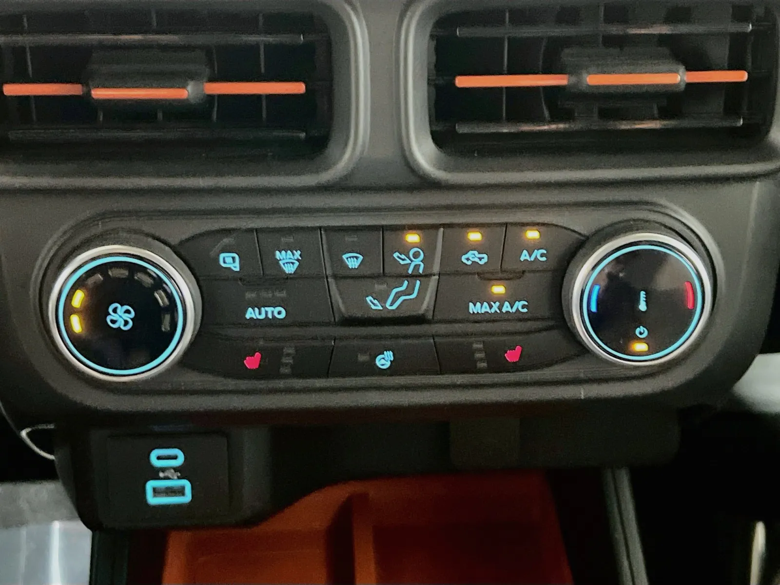 2023 Ford Maverick XLT - Photo 11