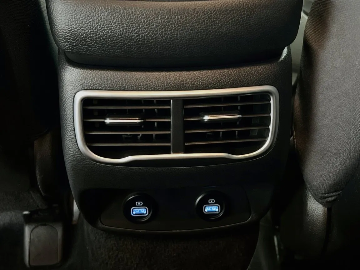 2023 Hyundai Santa Fe SEL - Photo 18