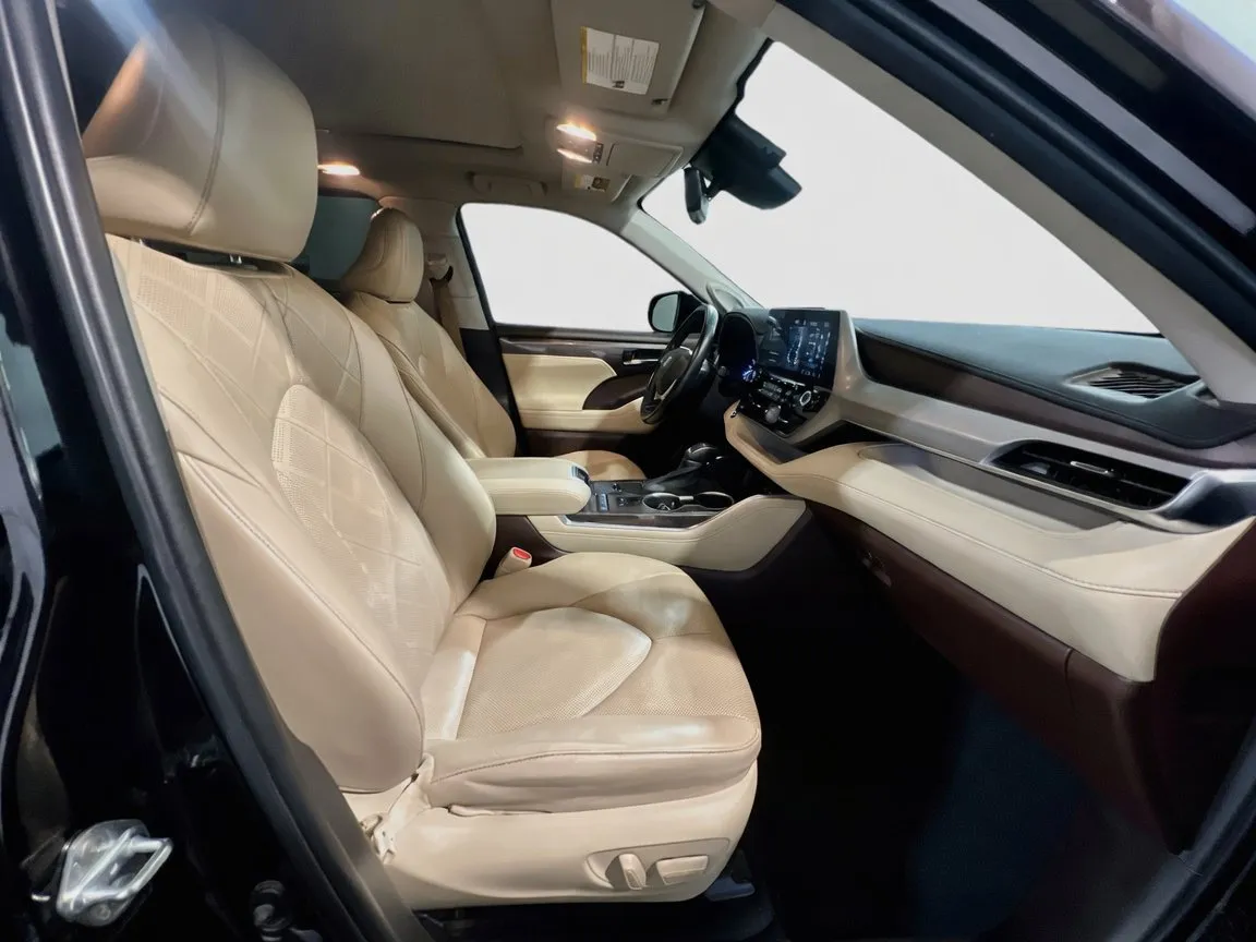 2022 Toyota Highlander Platinum - Photo 23