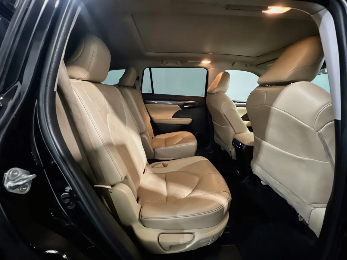 2022 Toyota Highlander Platinum - Photo 22
