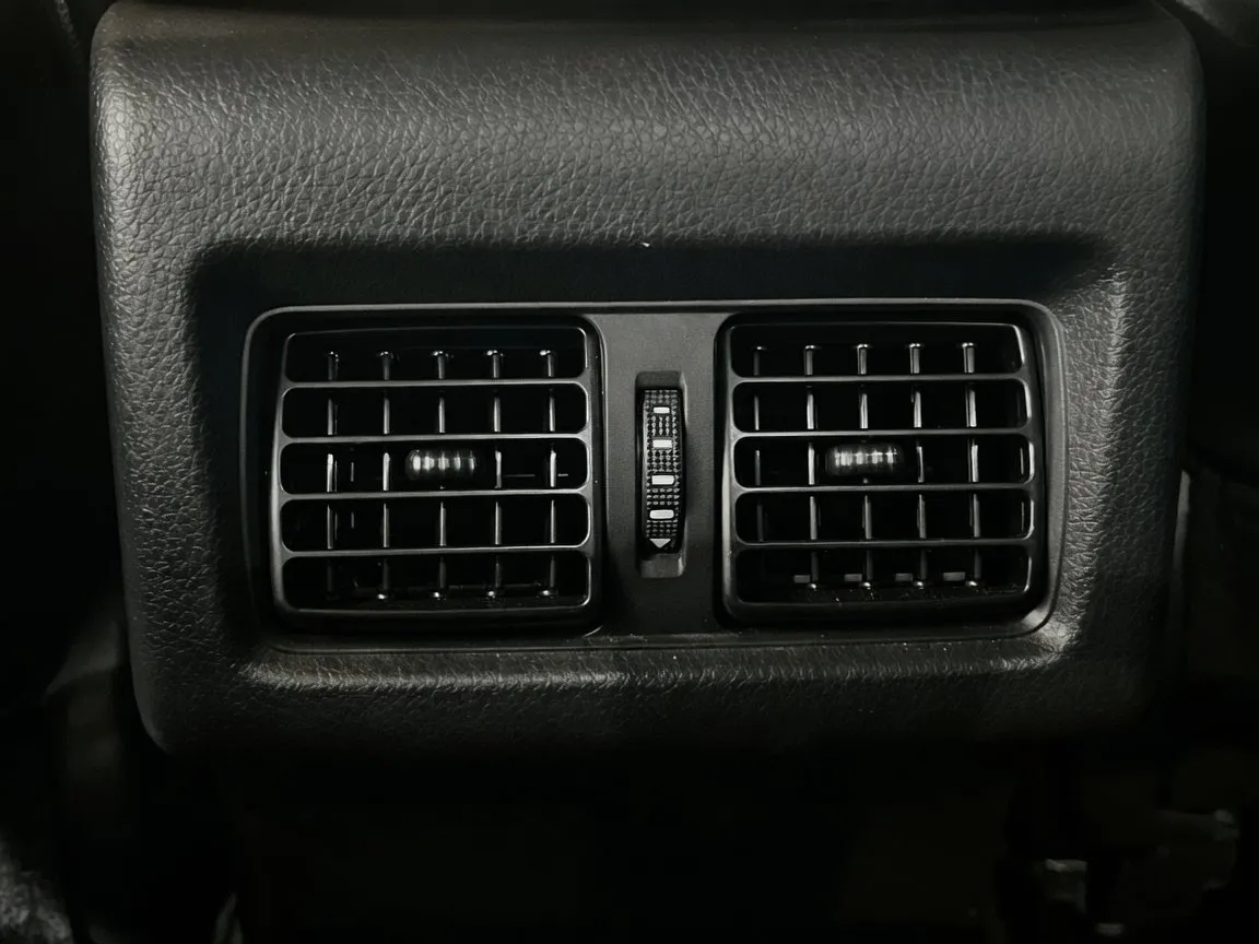 2023 Toyota Camry XSE - Photo 19