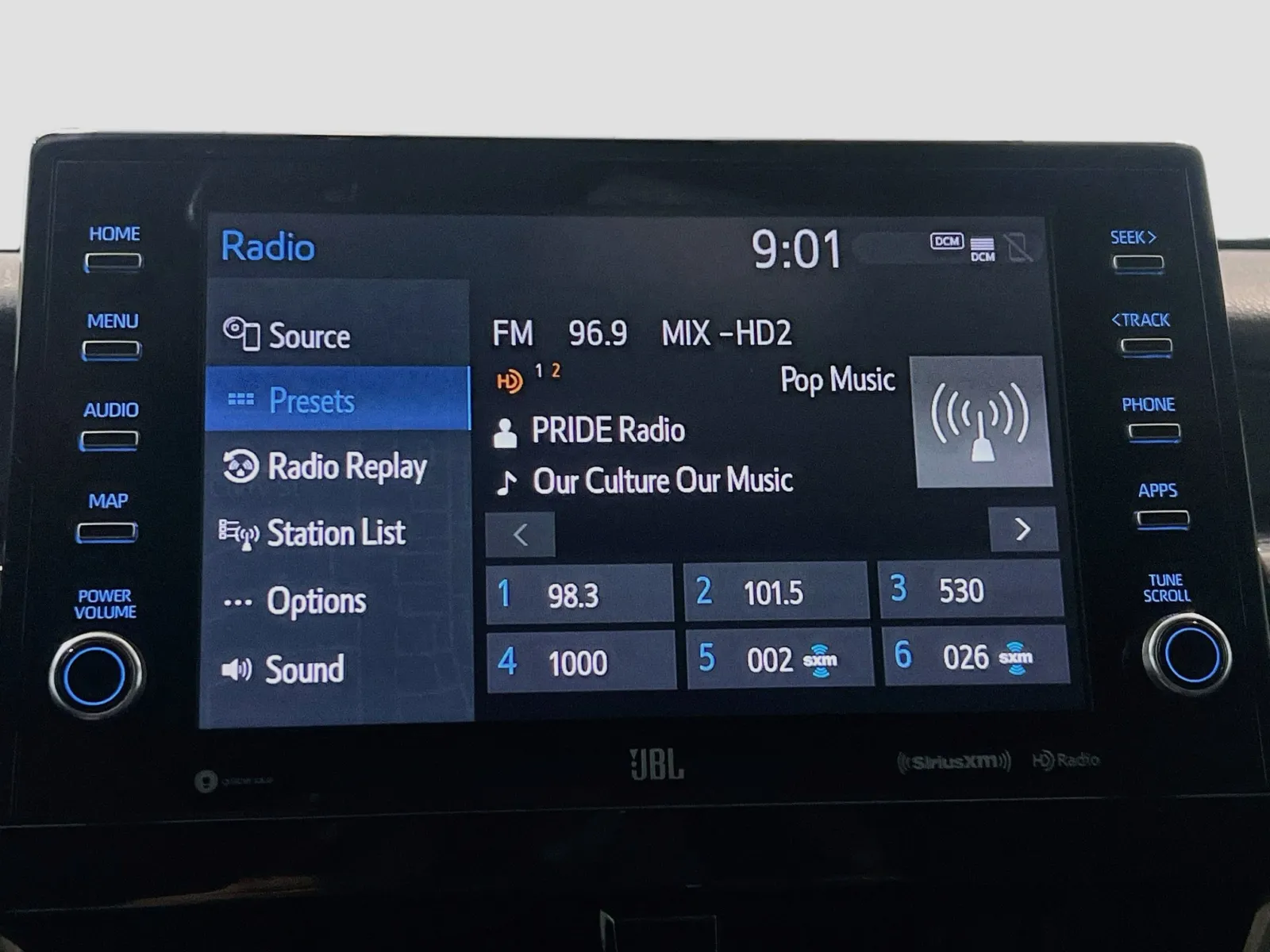 2023 Toyota Camry XSE - Photo 11
