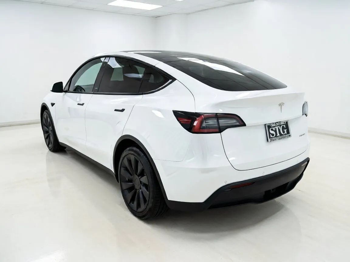 2021 Tesla Model Y Long Range - Photo 6