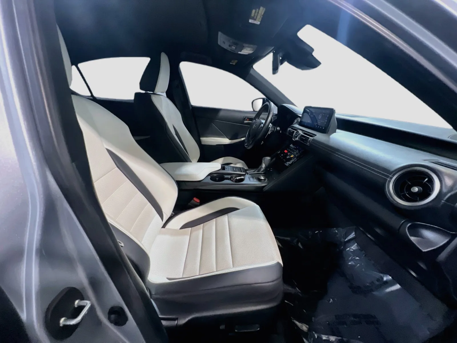 2021 Lexus IS 350 F SPORT - Photo 22
