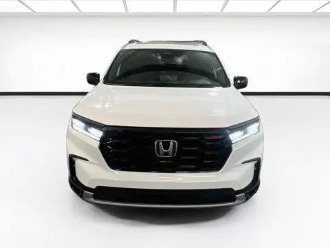 Photos of 2025 Honda Pilot TrailSport for sale in Chandler, AZ at STG Auto Group of Chandler