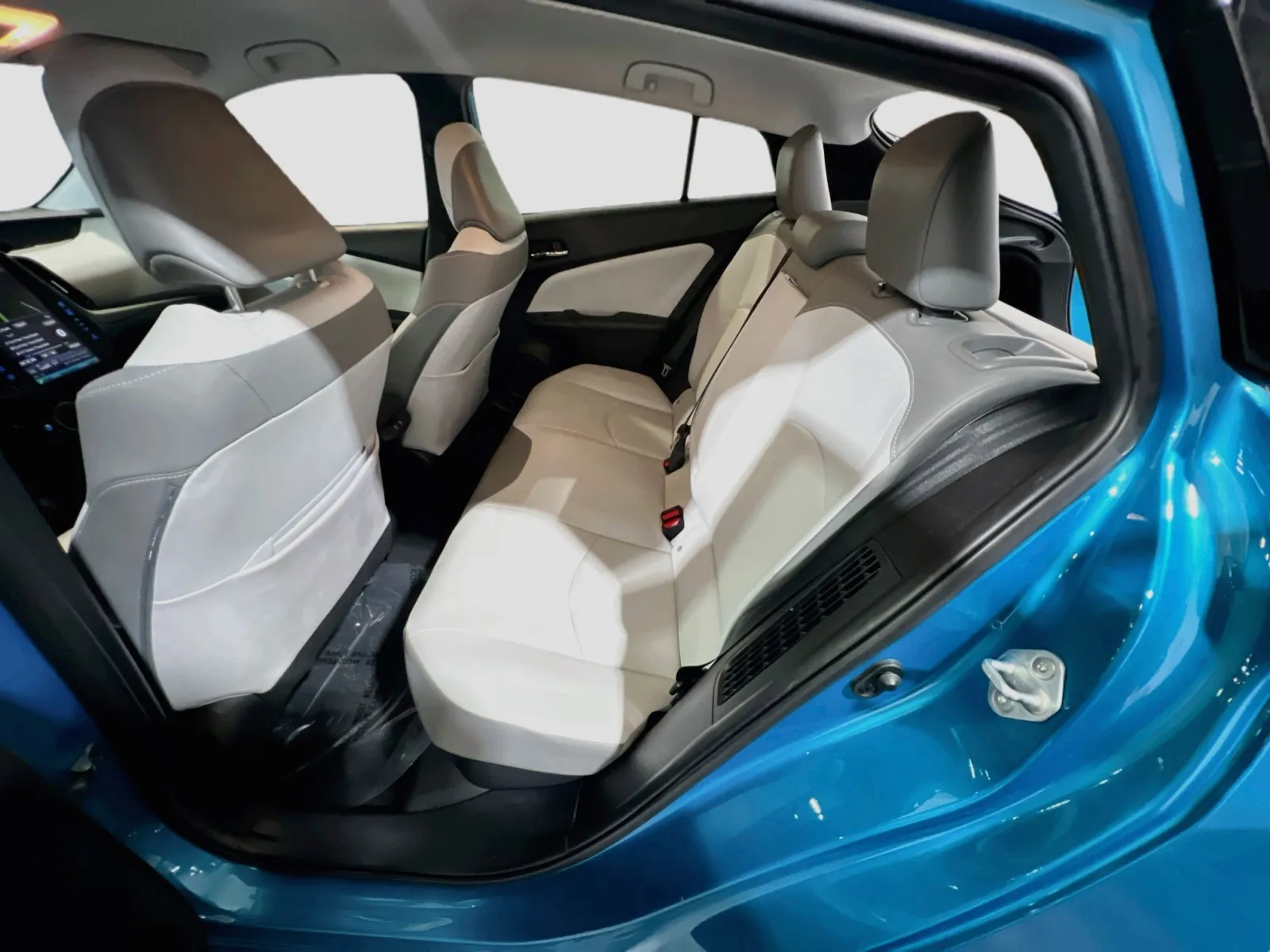 2020 Toyota Prius Prime XLE - Photo 17