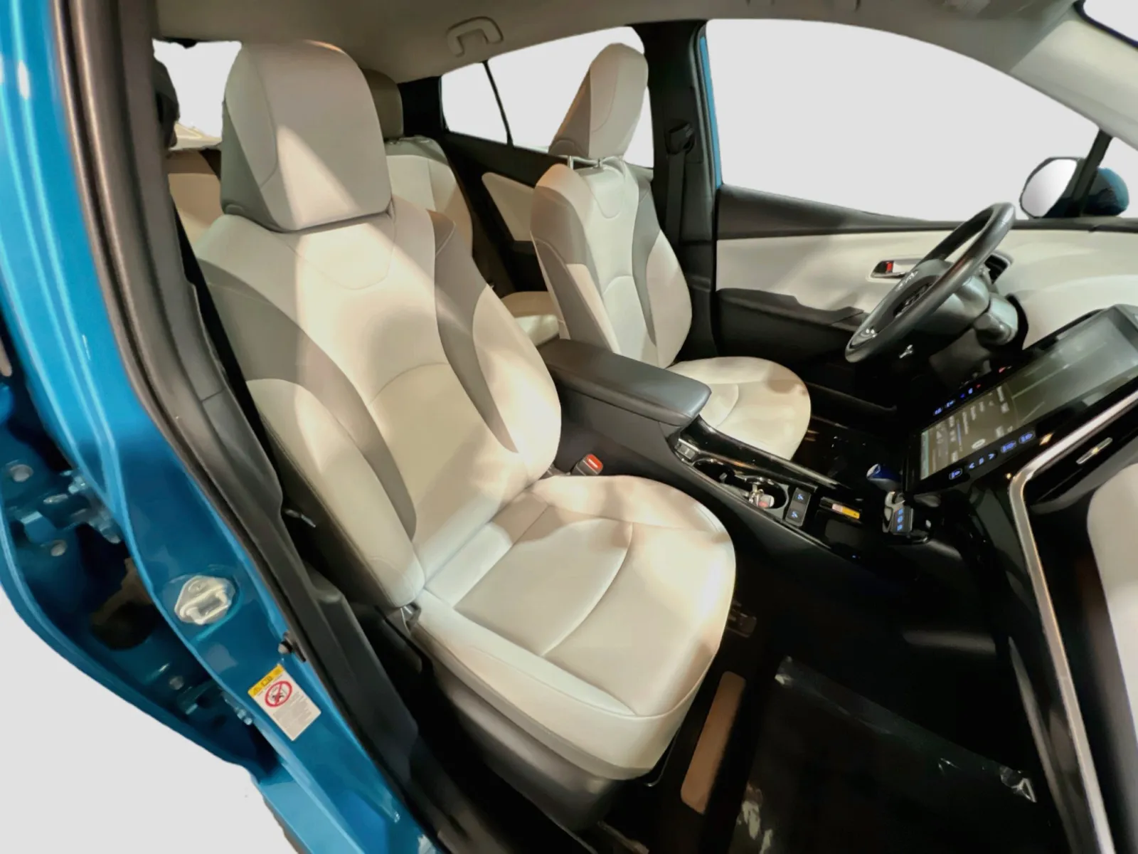 2020 Toyota Prius Prime XLE - Photo 20