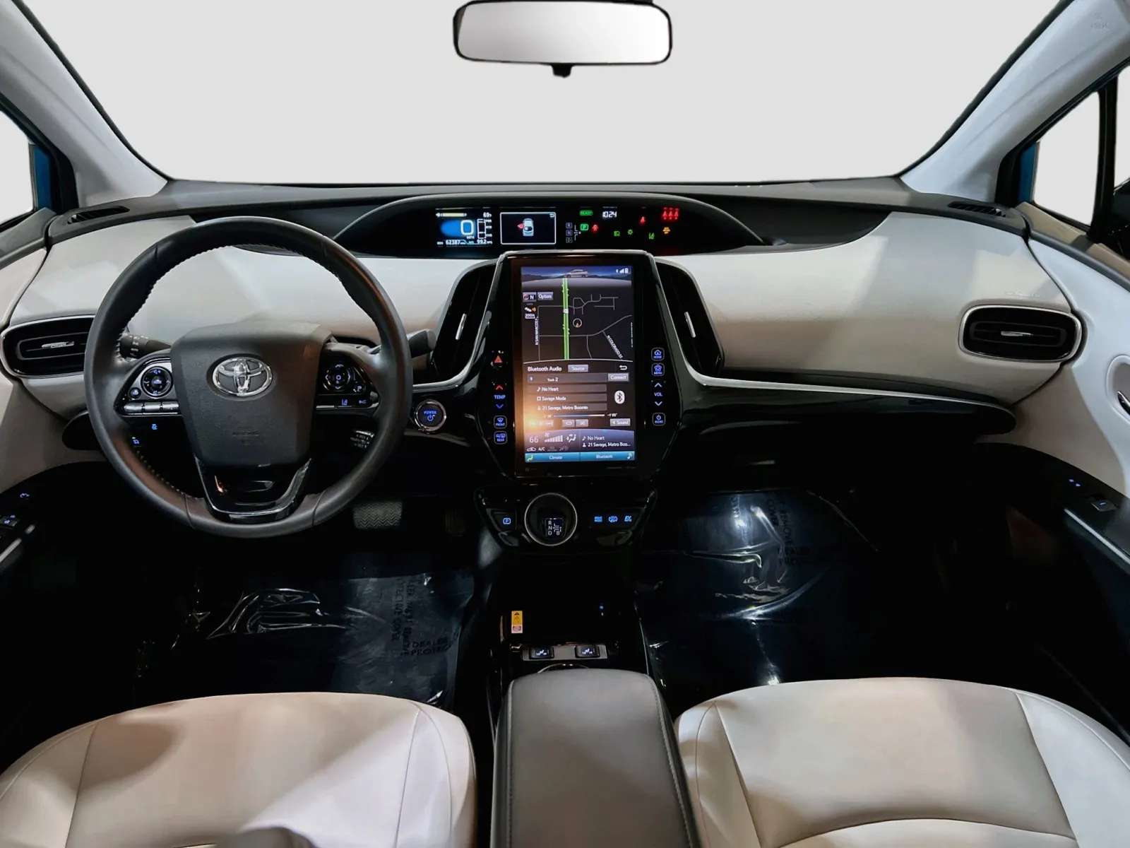 2020 Toyota Prius Prime XLE - Photo 16
