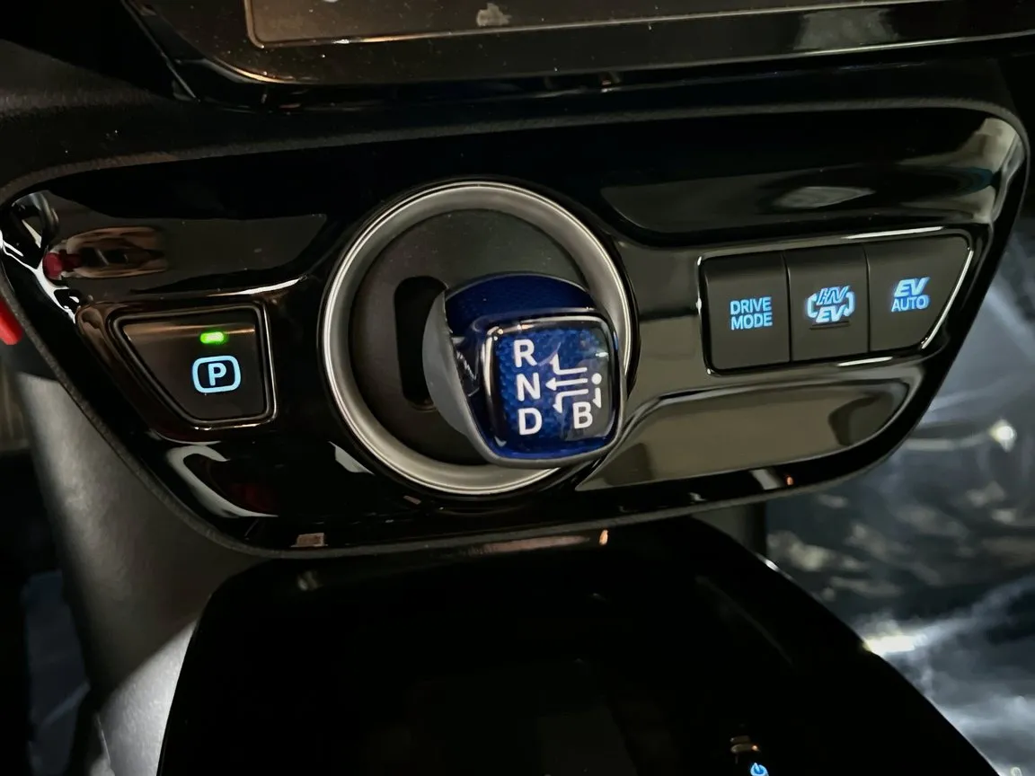 2020 Toyota Prius Prime XLE - Photo 13