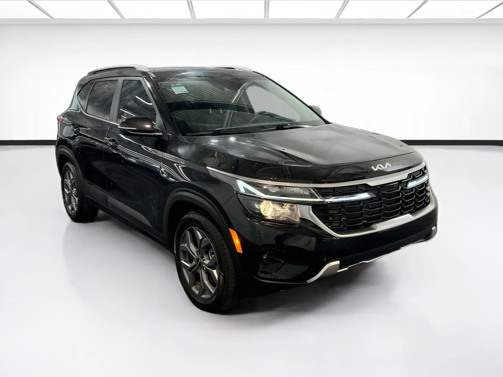2024 Kia Seltos S - Photo 3