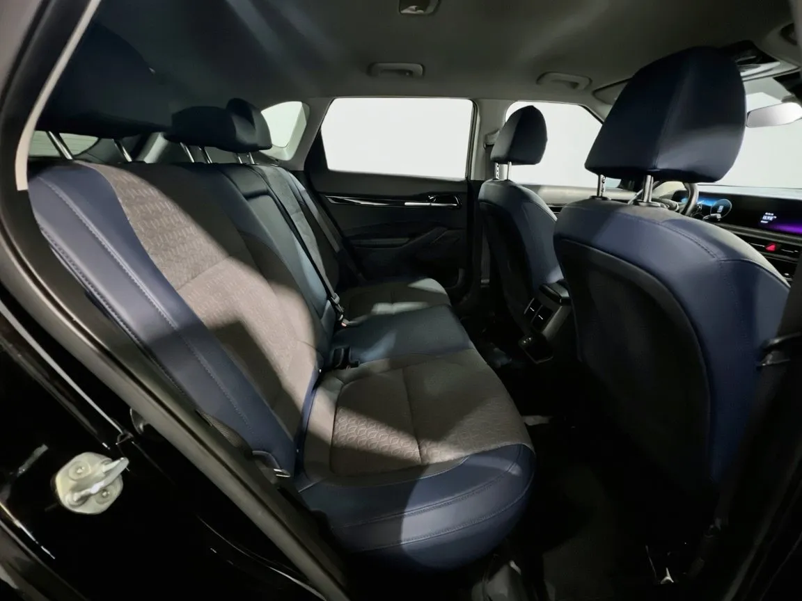 2024 Kia Seltos S - Photo 20