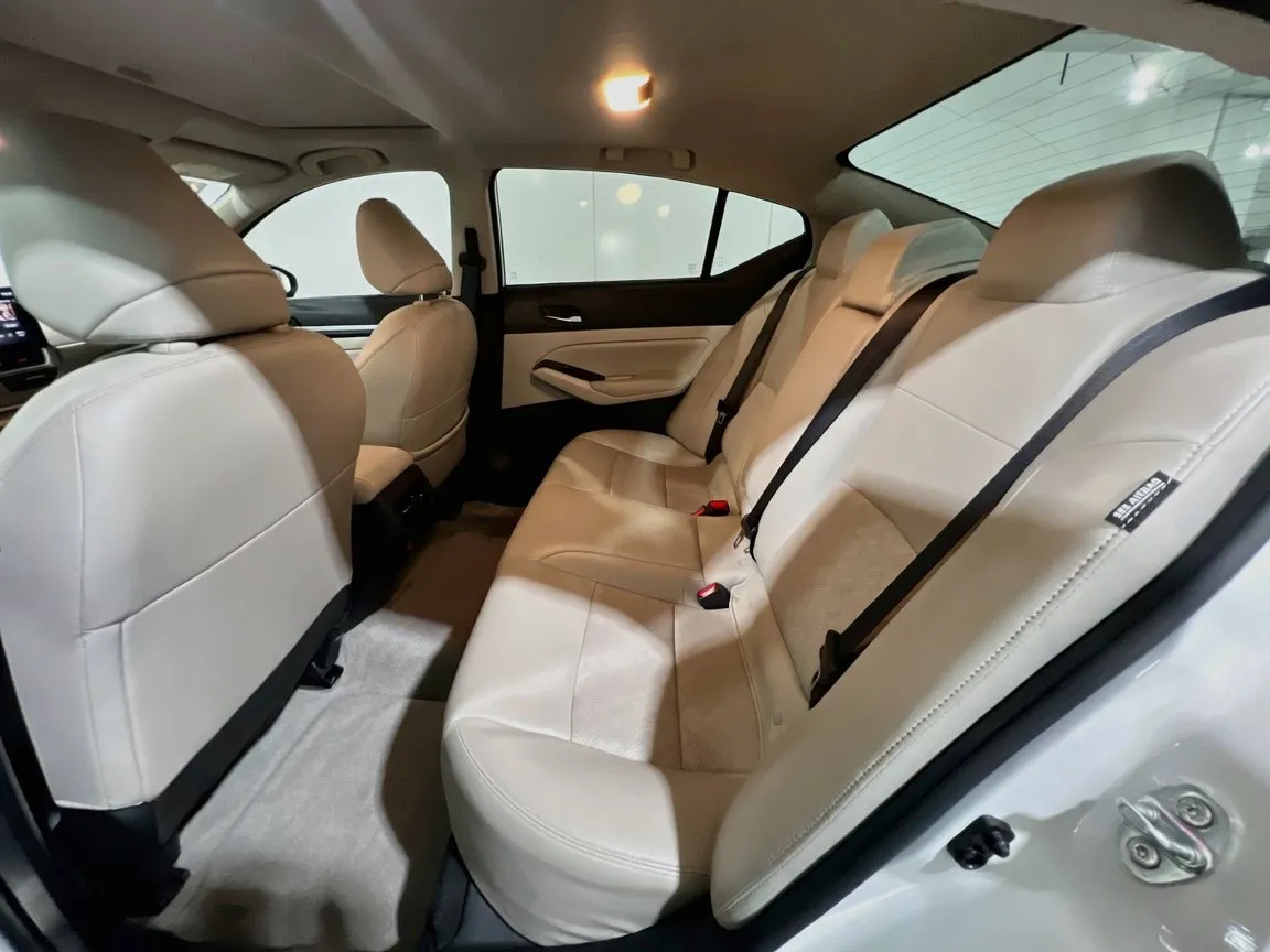 2023 Nissan Altima SL - Photo 18