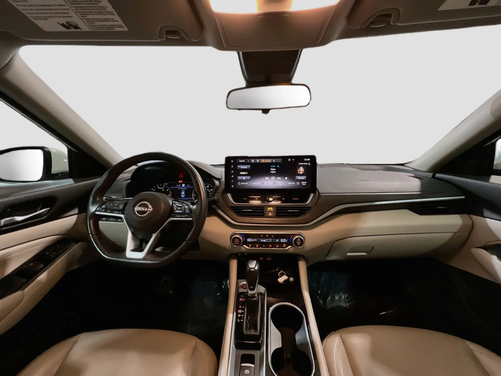 2023 Nissan Altima SL - Photo 17