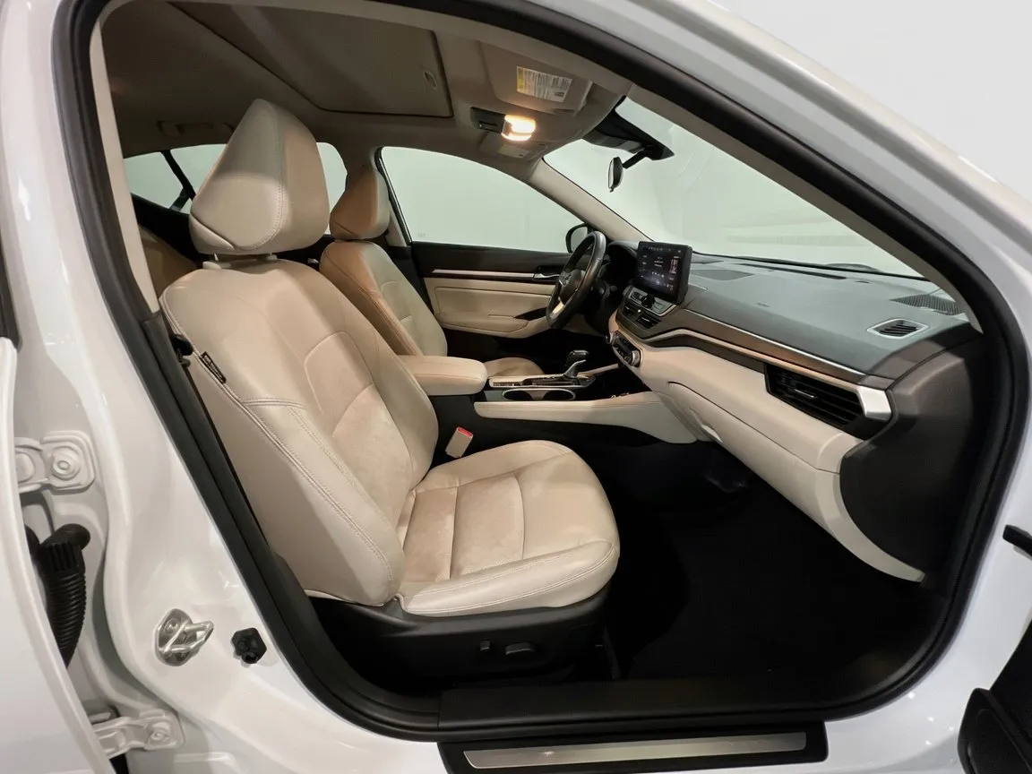 2023 Nissan Altima SL - Photo 21