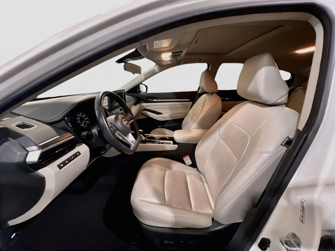 2023 Nissan Altima SL - Photo 15