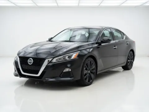 Black 2020 Nissan Altima 2.5 SR for sale in Chandler, AZ