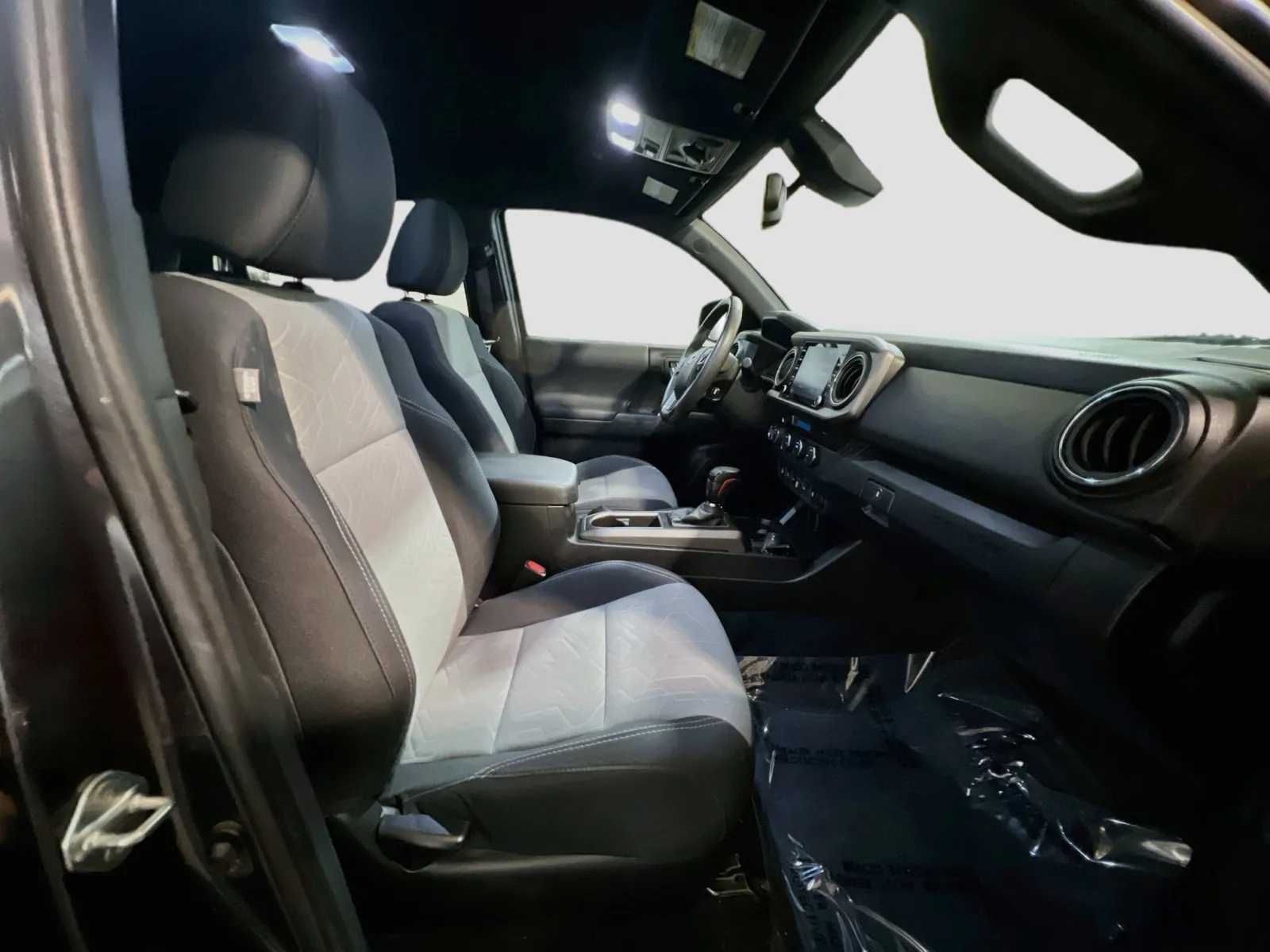 2021 Toyota Tacoma TRD Off Road - Photo 19