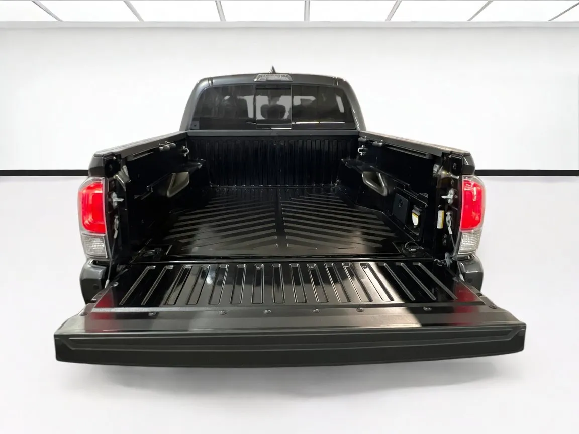 2021 Toyota Tacoma TRD Off Road - Photo 17
