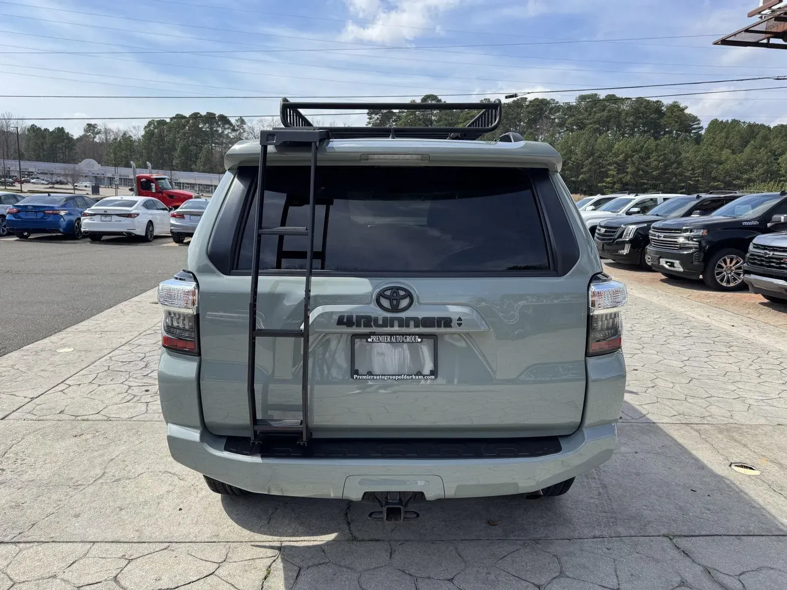2022 Toyota 4Runner Trail - Photo 11