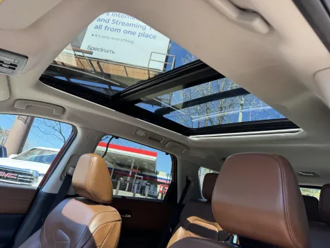 More photos of 2022 Nissan Pathfinder Platinum at Premier Auto Group, NC