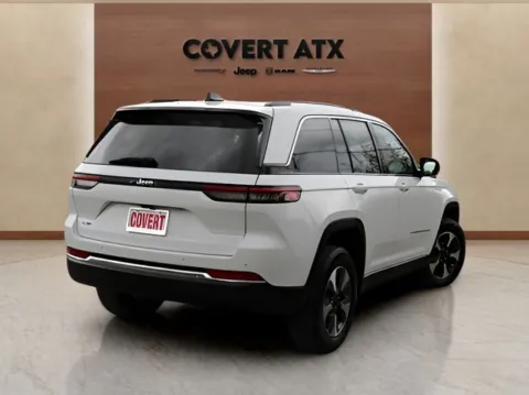 More photos of 2022 Jeep Grand Cherokee 4xe at Covert Chrysler Dodge Jeep Ram, TX
