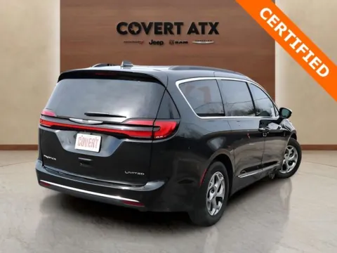More photos of 2023 Chrysler Pacifica Limited at Covert Chrysler Dodge Jeep Ram, TX