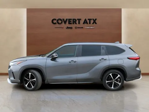 Photos of 2022 Toyota Highlander XSE for sale in Austin, TX at Covert Chrysler Dodge Jeep Ram