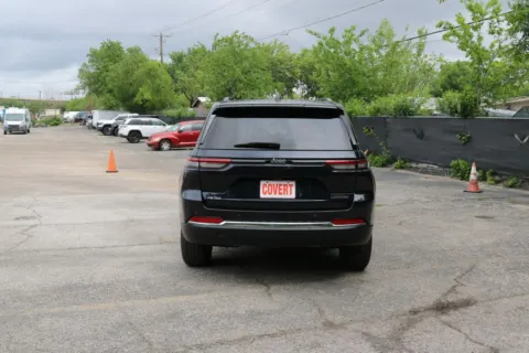 More photos of 2023 Jeep Grand Cherokee Limited at Covert Chrysler Dodge Jeep Ram, TX