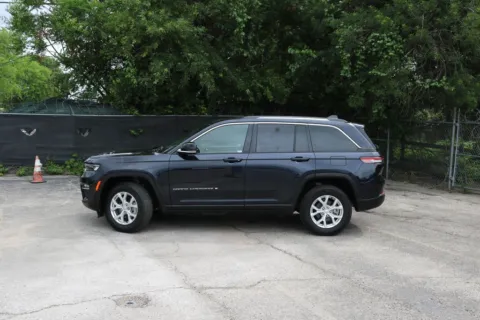 Photos of 2023 Jeep Grand Cherokee Limited for sale in Austin, TX at Covert Chrysler Dodge Jeep Ram