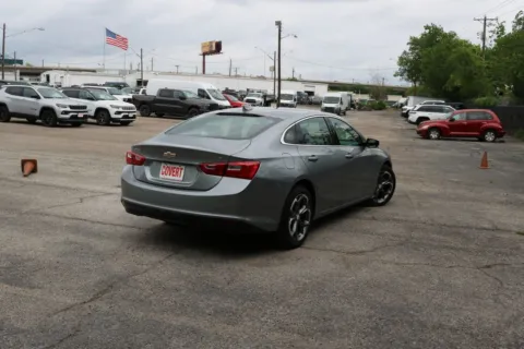More photos of 2024 Chevrolet Malibu LT at Covert Chrysler Dodge Jeep Ram, TX