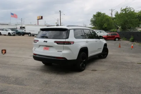 More photos of 2023 Jeep Grand Cherokee L Limited at Covert Chrysler Dodge Jeep Ram, TX