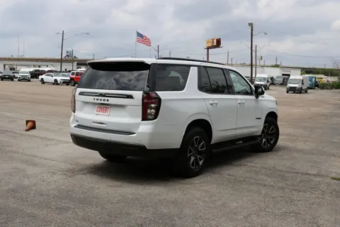 More photos of 2022 Chevrolet Tahoe Z71 at Covert Chrysler Dodge Jeep Ram, TX