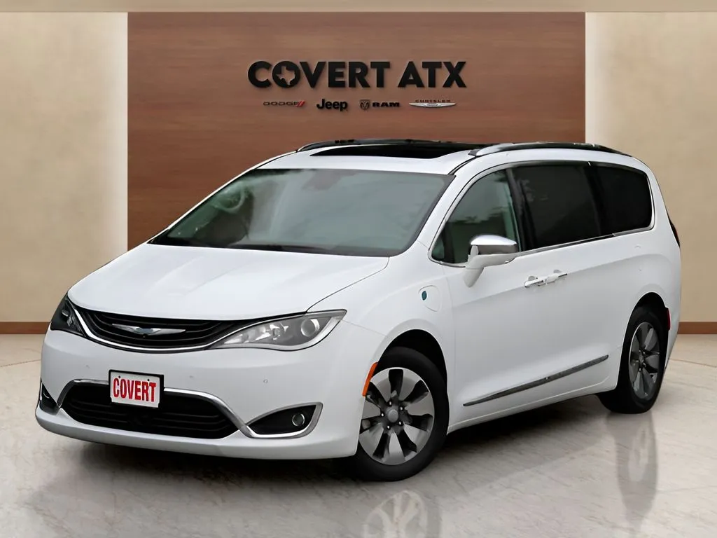White 2018 Chrysler Pacifica Hybrid Limited for sale in Austin, TX