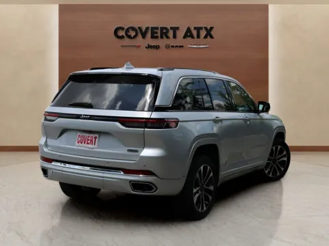More photos of 2022 Jeep Grand Cherokee Overland at Covert Chrysler Dodge Jeep Ram, TX