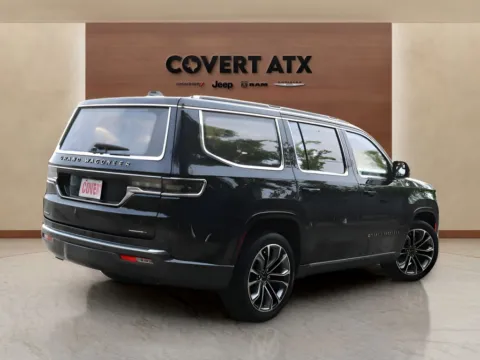More photos of 2022 Jeep Grand Wagoneer Series III at Covert Chrysler Dodge Jeep Ram, TX