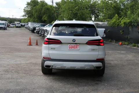 More photos of 2025 BMW X5 sDrive40i at Covert Chrysler Dodge Jeep Ram, TX