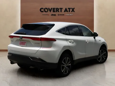 More photos of 2021 Toyota Venza LE at Covert Chrysler Dodge Jeep Ram, TX