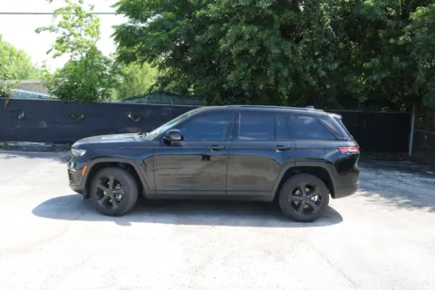 Photos of 2023 Jeep Grand Cherokee Limited for sale in Austin, TX at Covert Chrysler Dodge Jeep Ram