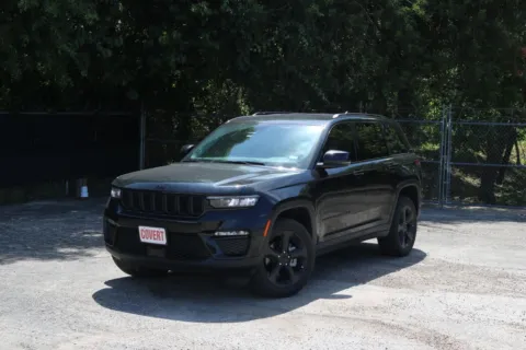 Black 2023 Jeep Grand Cherokee Limited for sale in Austin, TX