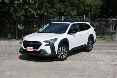 White 2024 Subaru Outback Premium for sale in Austin, TX