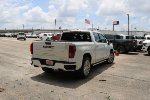 More photos of 2020 GMC Sierra 1500 Denali at Covert Chrysler Dodge Jeep Ram, TX