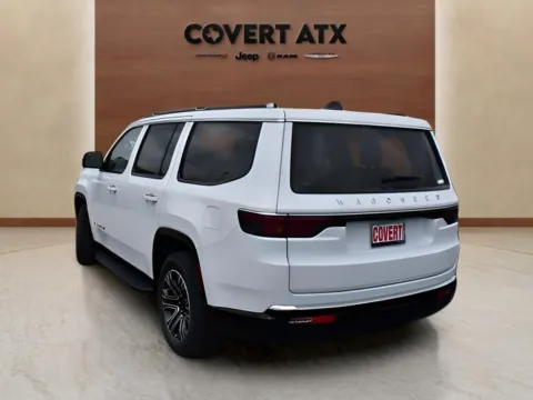 More photos of 2024 Jeep Wagoneer at Covert Chrysler Dodge Jeep Ram, TX
