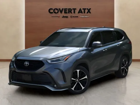 Gray 2021 Toyota Highlander XSE for sale in Austin, TX