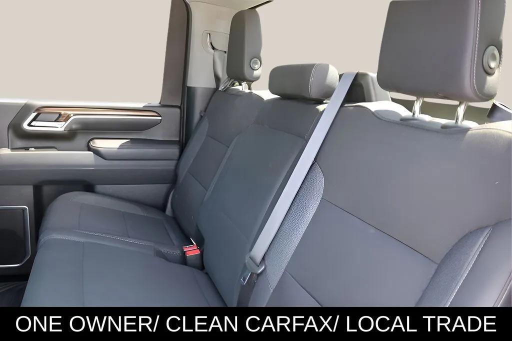 Chevrolet Silverado photo 15